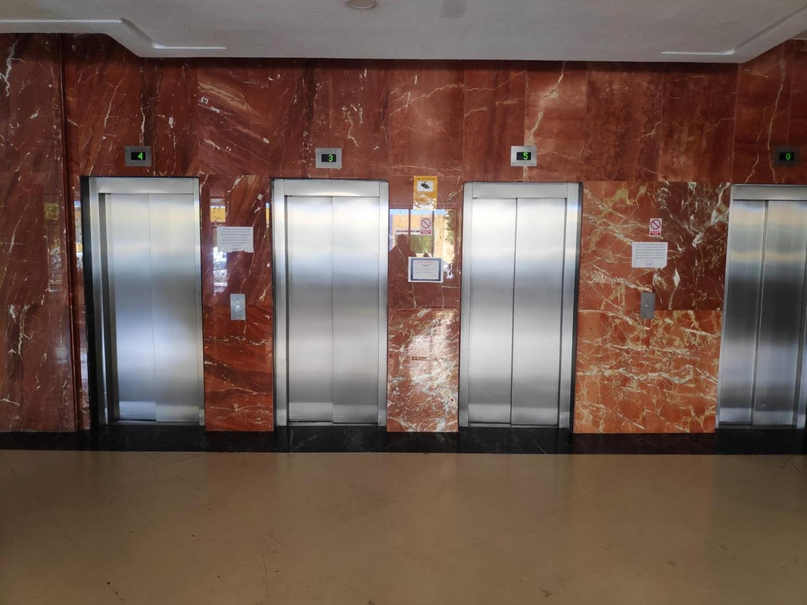 Ver1 - Terraza - 1 Dorm - Wifi - Centro A 100 Metros - Playa A 600 Metros ตอร์เรโมลิโนส ภายนอก รูปภาพ